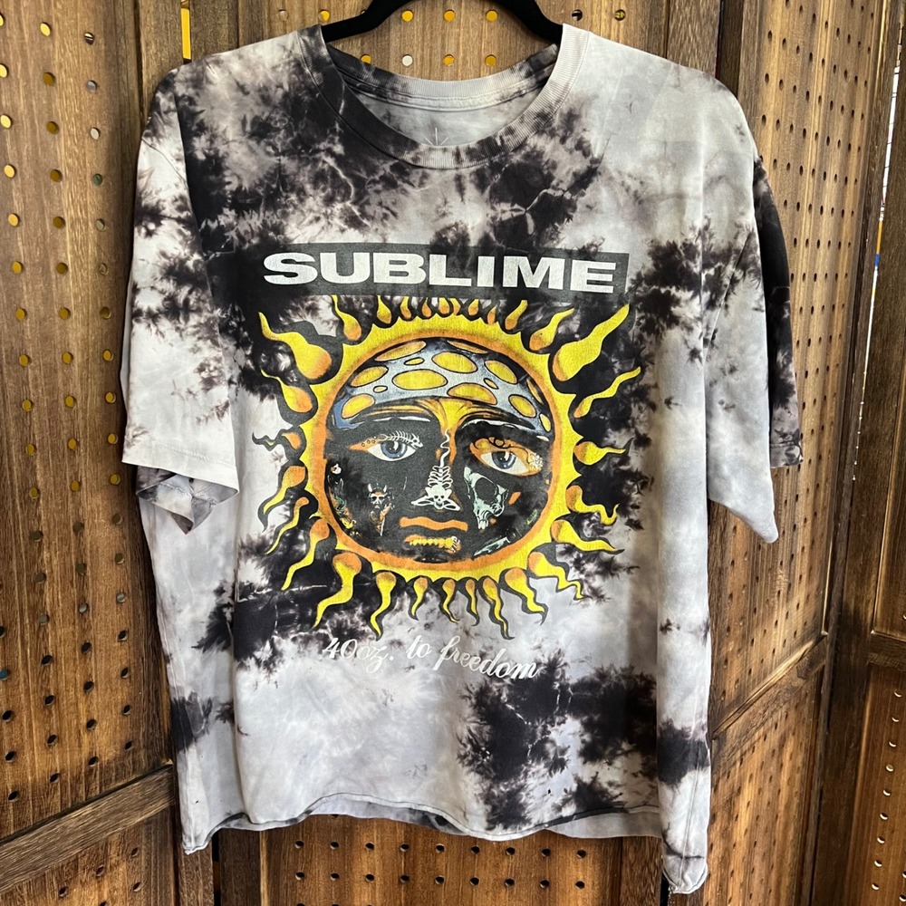 Sublime Tye Dye Cropped Hem T Shirt Size M  Length 25.5" shoulder to rolled hem